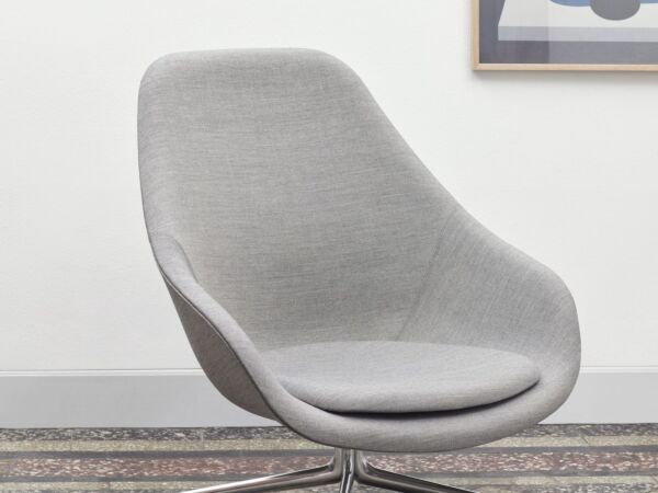 5_AAL 91 uph Hallingdal 130 w cushion alu base.jpg