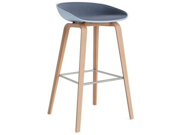 2_AA006-D124-AA02-01EI_AAS 32 H75 slate blue 2.0 shell_front uph Linara 198_wb laquered oak base_stainless steel footrest.jpg