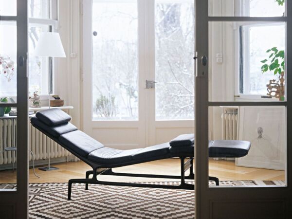 5_Soft Pad Chaise.jpg