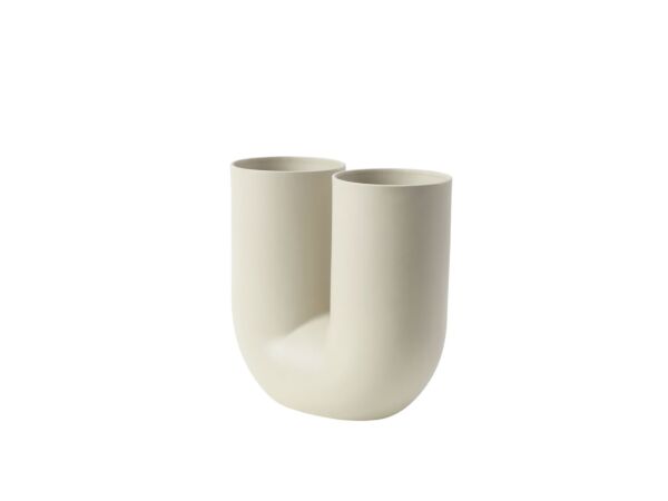 2_Kink-vase-sand-angle-Muuto-5000x5000-hi-res_8.jpg