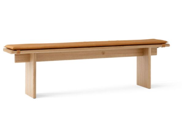 2_zBench-OS5_Veneer-Oak-w.-Oak-Legs_Ita-Seat-Pad-Bench-OS5_Angled-Front-1200x1600.jpg