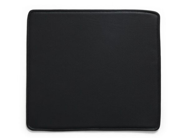 2_AE927-E992-AR94_Seat Pad for X-Line Chair Indoor black leather.jpg