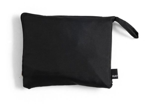 2_zAF003-E965_Palissade Cover for Dining Armchair black_bag.jpg