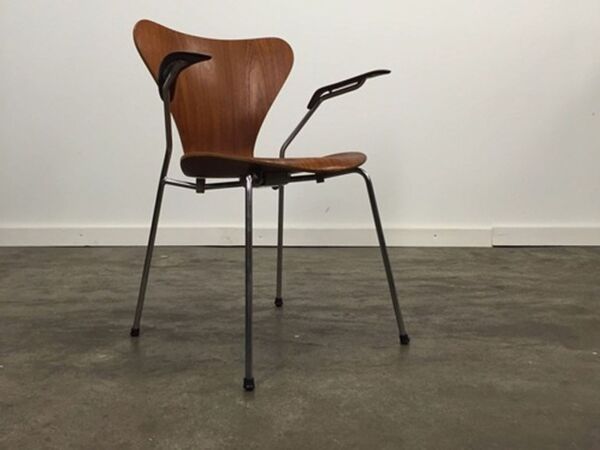 5_Série7fritzhansen3.jpg