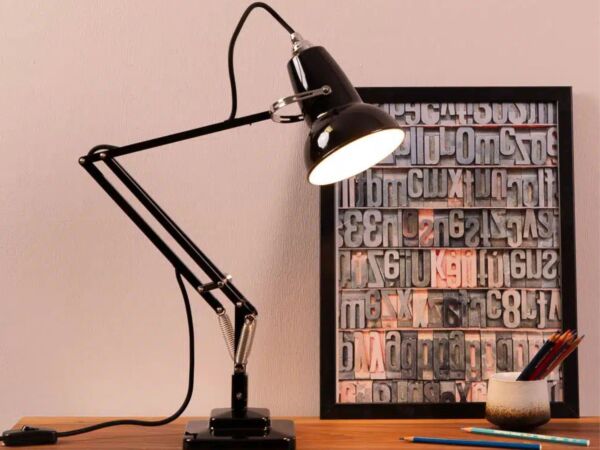 5_MinideskLamp(9).jpg