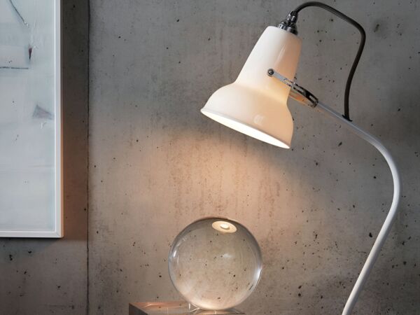 5_MinideskLamp.jpg
