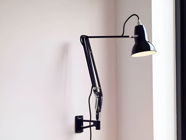 5_MinideskLamp.jpg