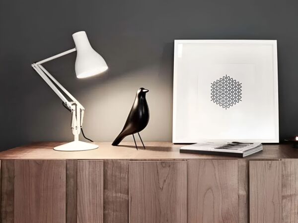 5_75DeskLampDeskAMBIANCE.jpg