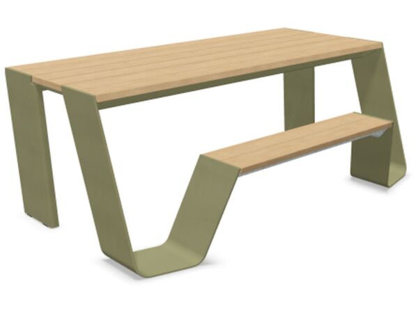 2_Iroko_reedgreen_extremis.jpg