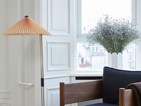 5_Matin Floor Lamp12.jpg