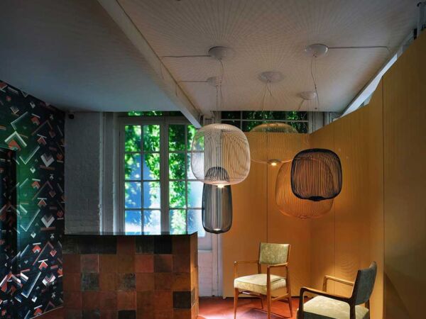 5_Spokes-2-Lampada-a-Sospensione-Foscarini-Ambientata-Prisma-Light-7.jpg