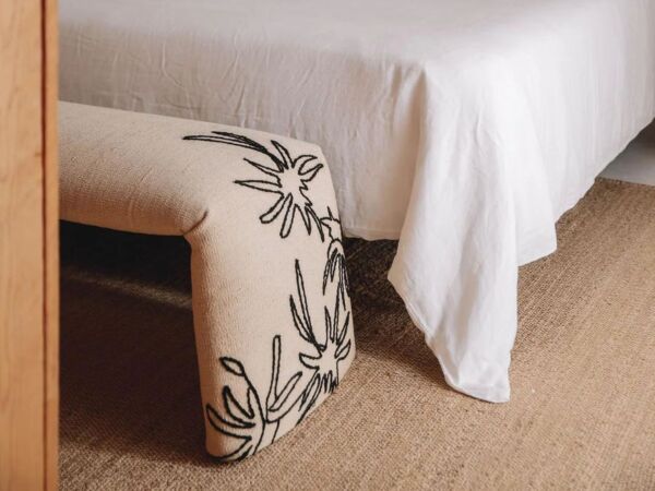 5_folded_pouf_L.jpg