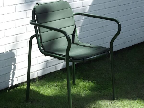 5_vig-armchair-cushion3Amb.jpg