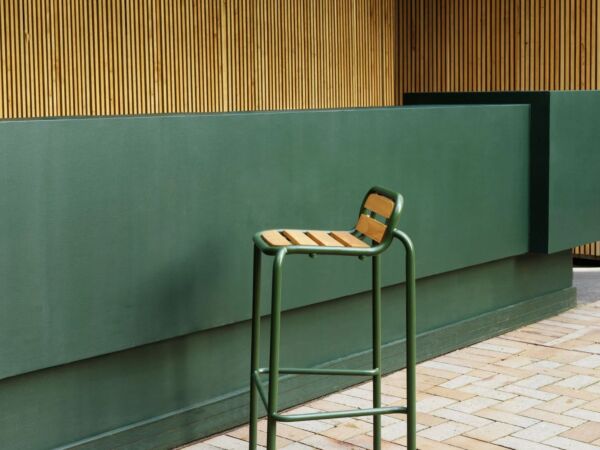 5_Vig_Barstool_75cm_Robinia_Dark_Green_04-v1697607224234_1.jpg