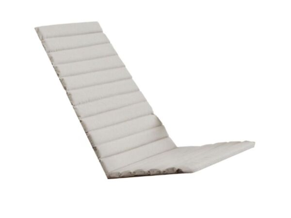 2_BetweenlineDeckChair_Papyrus.jpg