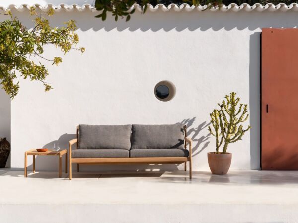 5_Teak_Jack_outdoor_side_table.jpg