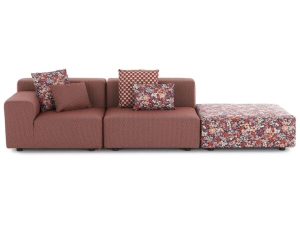2_zPlastics_outdoor_detail.jpg