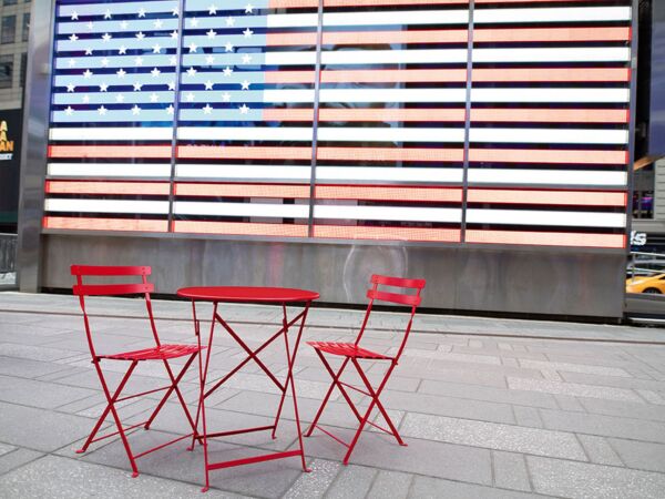 5_Bistro Table02.jpg