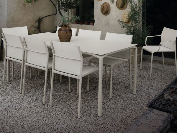 5_Cadiz Chaise04.jpg