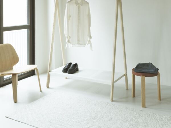 5_Tap Stool Oak04.jpg