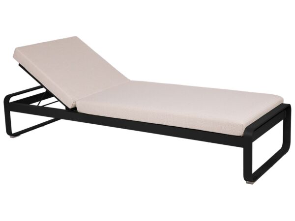 2_BELLEVIE_LOUNGE_LIT_DE_SOLEIL_REGLISSE_PERLE_SKU_850242D4.jpg
