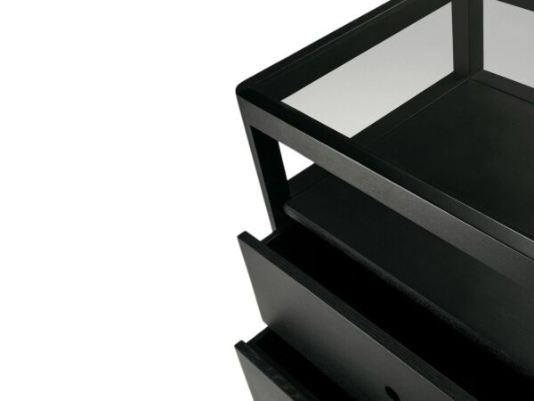 2_zSpindle_dresser_oak_varnished_black_4_drawers_det02.jpg