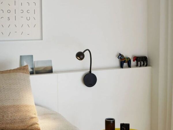 5_MARSET_HR_Nß8-wenge-bedside-lamp.jpg