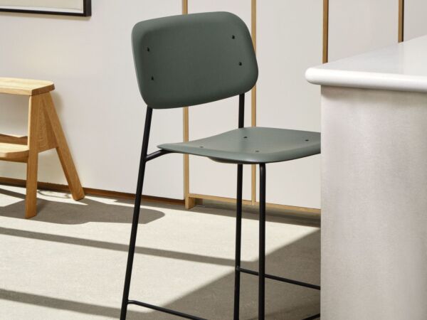 5_Soft Edge Bar Stool01.jpg