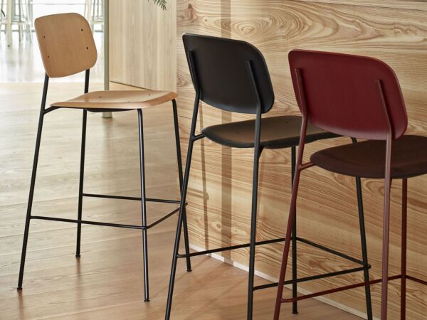 5_Soft Edge Bar Stool02.jpg