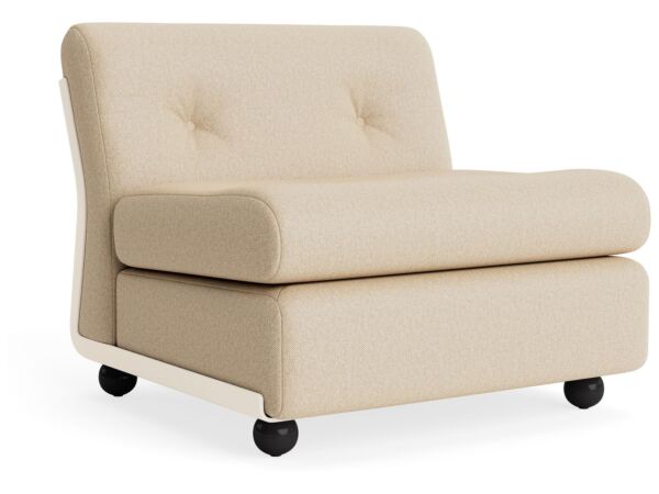 2_AF320-A414-AA25-01ES_Amanta 1 seater Hallingdal 220_cream beige shell.jpg