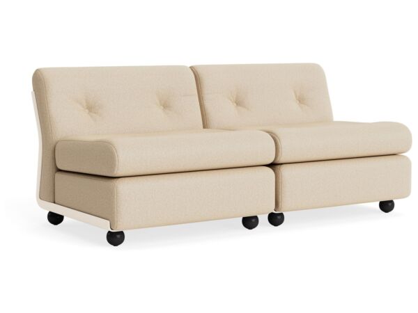 1_AF325-A414-AA25-01ES_Amanta 2 seater Hallingdal 220_cream beige shell.jpg