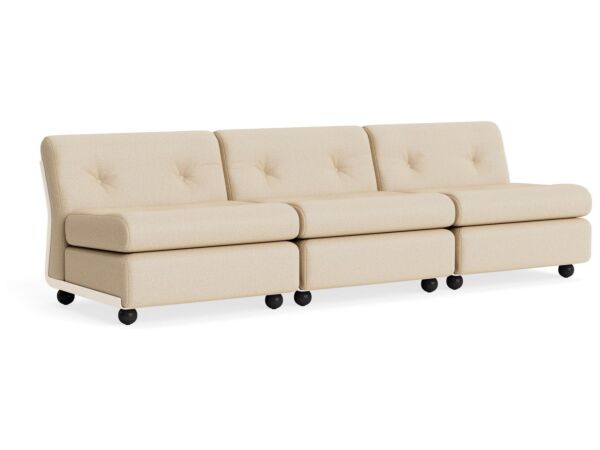 2_AF330-A414-AA25-01ES_Amanta 3 seater Hallingdal 220_cream beige shell.jpg