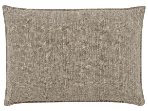 2_IN_SITU_CUSHION_70_X_50 clay 10.jpg