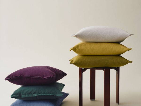 5_Plica Cushion Story family 01.jpg