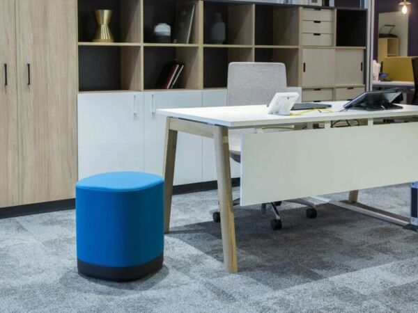 5_Narbutas-Pouf-Puck-Enea-Bureau-Nova-Wood-Narbutas.jpg