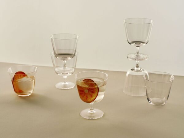 5_Curve Stem Glass clear1.jpg