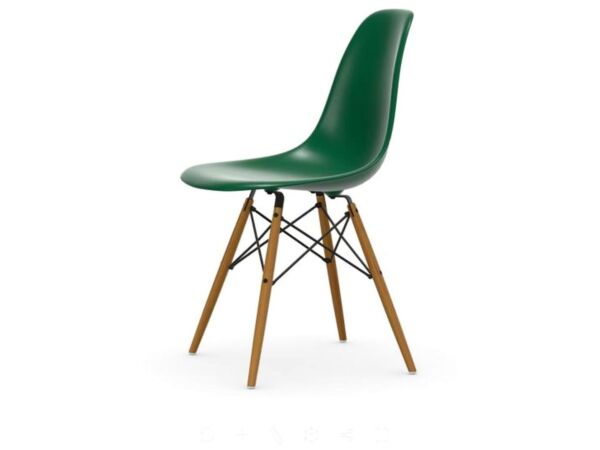2_Eames Plastic15.jpg