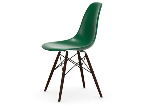2_Eames Plastic 22.jpg