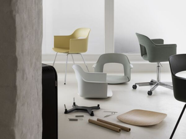5_Layout Armchair_Studio visit.jpg