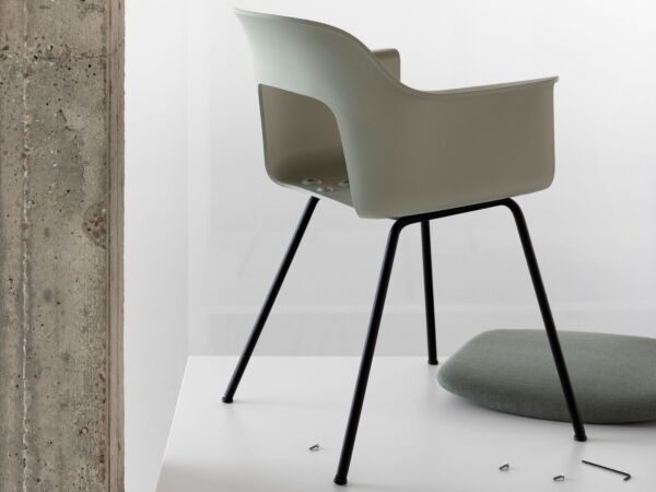 5_Layout Armchair_Studio visit 10.jpg