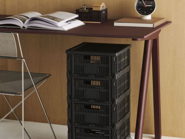5_HAY Colour Crate M Square charcoal_HAY Colour Crate Lid Plastic M Square charcoal_HAY Colour Crate Wheels_X-Line Chair chromed steel.jpg