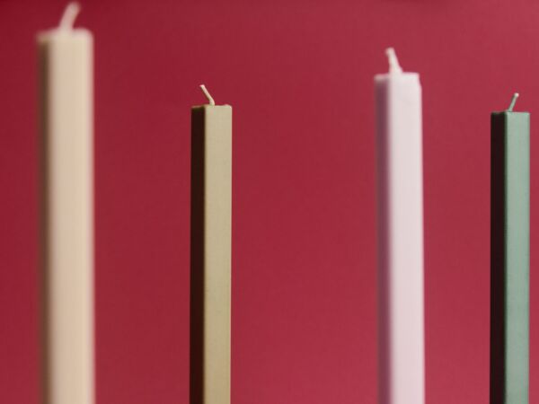 5_Hexagon Candle off-white_nougat_light pink_emerald green_Tube Candleholder Concrete S light pink_dusty green_bordeaux.jpg