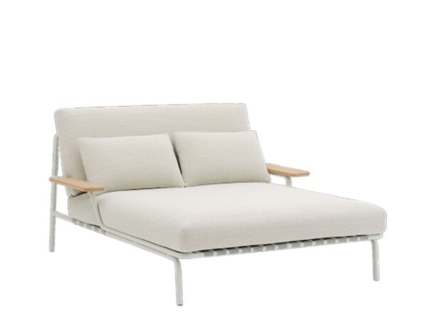 2_Settle-lounge-bed-laze-1-grey-angle-muuto-5000x5000_8_1-removebg-preview.jpg