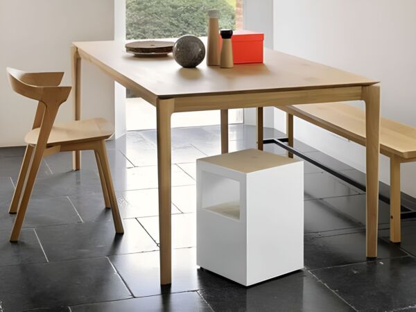 5_Table bok 5.jpg