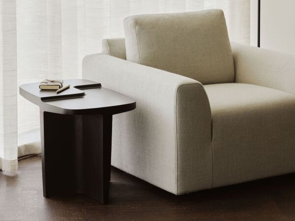 5_Ease_lounge_chair_Leche_35160_Brutalist_side_table_varnished_Rose_Brown.jpg