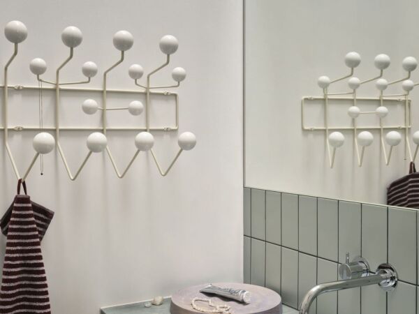 5_Eames Hang17.jpg