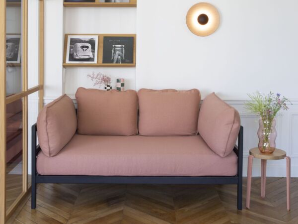 5_TIPTOE_EASY sofa_LOU stool04.jpg