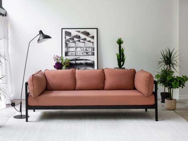 5_TIPTOE_EASY sofa01.jpg
