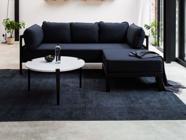 5_TIPTOE_EASY sofa_VENEZIA coffee table04.jpg
