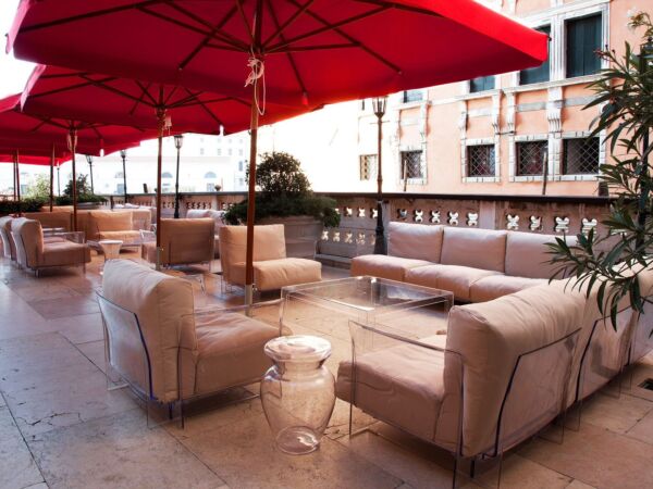 5_Kartell Pop Outdoor04.jpg